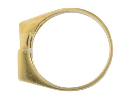 Lot 12 - An 18k gold sapphire and diamond geometrical design ring.