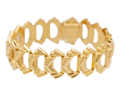 Lot 34 - An 18k gold fancy link bracelet.
