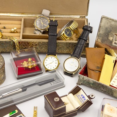 Lot 31 - A selection of costume jewellery items, 'CITIZEN' and 'SEIKO' quartz wristwatches, etc.