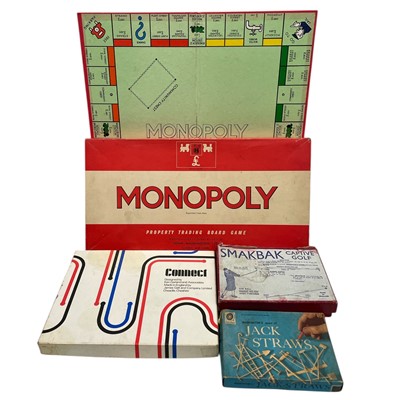 Lot 221 - Vintage games including Monopoly, Jack Straws,...