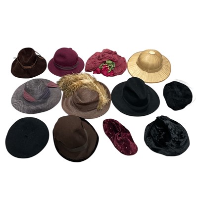 Lot 94 - A collection of Vintage fashion Hats. Various...