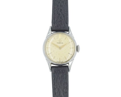 Lot 1045 - OMEGA - A stainless steel lady's manual wind wristwatch, ref. 2510.