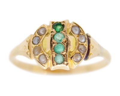 Lot 130 - A Victorian 18k gold emerald and split pearl ring.
