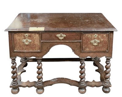 Lot 752 - A William and Mary style walnut side table.