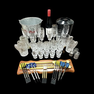 Lot 168 - A selection of breweriana/man cave items,...