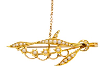 Lot 155 - A Victorian 15k gold and split seed pearl Lilly of the Valley brooch.