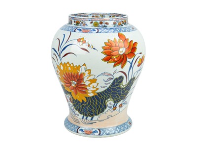 Lot 767 - A large pearlware baluster jar.