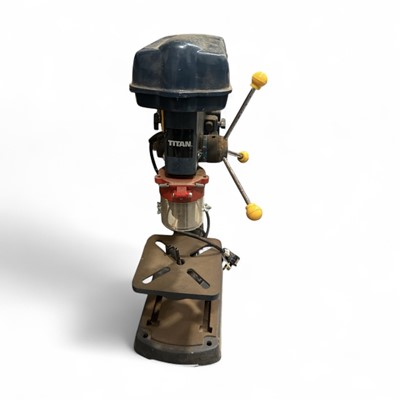 Lot 121 - A Titan 9-speed bench pillar drill.
