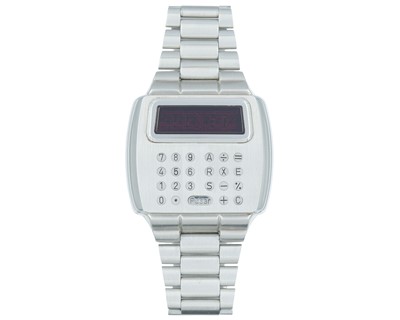 Lot 1052 - PULSAR - A rare Time Computer Calculator stainless steel gentleman's bracelet wristwatch.