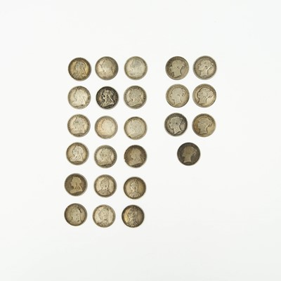 Lot 175 - GB - A collection of Victoria silver one shilling coins.