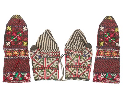 Lot 572 - A pair of Nordic 'Alma' type knitted mittens.