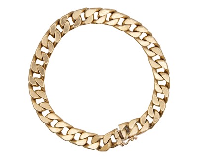 Lot 226 - An Italian heavy 9k gold curb link bracelet.