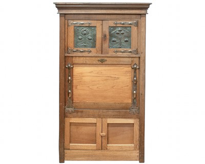 Lot 977 - An oak Arts and Crafts cabinet.