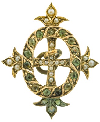 Lot 46 - A Victorian yellow metal, emerald, and seed pearl pendant.