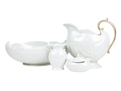 Lot 280 - A Shelley lustre toilet set, circa. 1900.