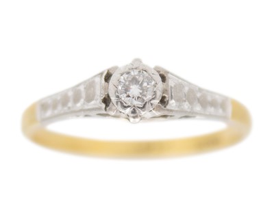 Lot 241 - An 18k gold diamond solitaire ring.