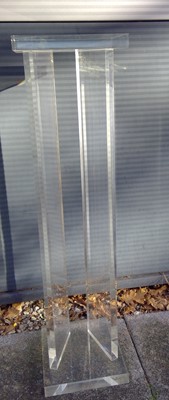 Lot 25 - An Acrylic Pedestal Stand. The Stand is 105cm...