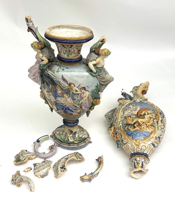 Lot 885 - A substantial 19th century Italian maiolica...