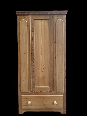 Lot 32 - A good quality, solid pine single drawer...