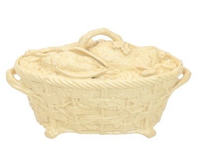 Lot 726 - A Mintons game pie dish and cover.