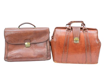 Lot 329 - An E & L Adams of Sydney travel case.