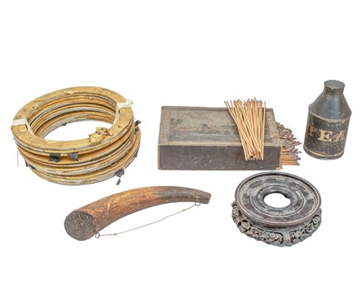 Lot 75 - A 19th century toleware tea canister.