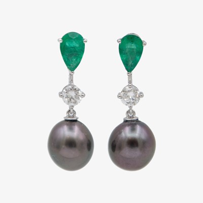 Lot 115 - A good pair of 18k white gold emerald, diamond and grey pearl pendant earrings.