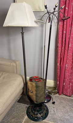 Lot 289 - Floor lamps