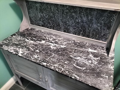 Lot 28 - An Edwardian washstand