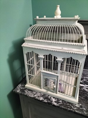Lot 29 - A bird cage