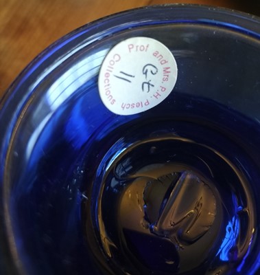 Lot 31 - Georgian Blue Glass sugar bowl