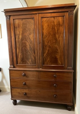 Lot 359 - A Linen Press