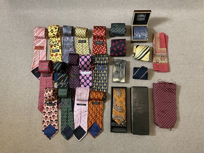 Lot 362 - Mixed Collection of Gentleman’s Silk Ties, etc