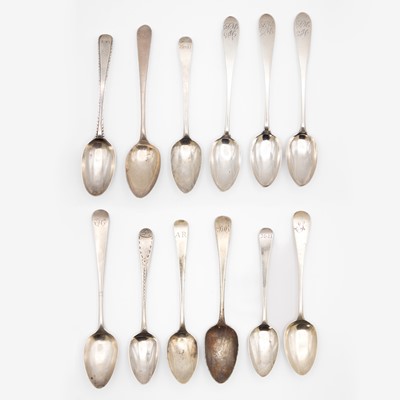 Lot 154 - A selection of Georgian silver OE pattern tea spoons.