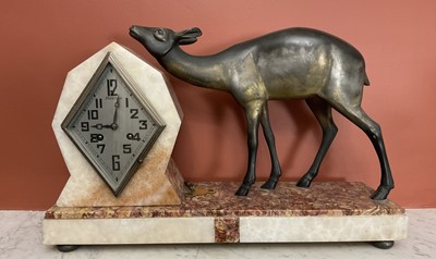 Lot 403 - Art Deco Mantle Clock