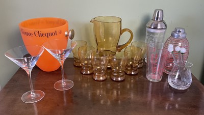 Lot 247 - Vintage Lemonade and Cocktail Glassware