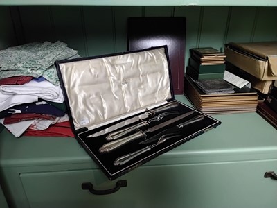 Lot 272 - Silver plated carving set