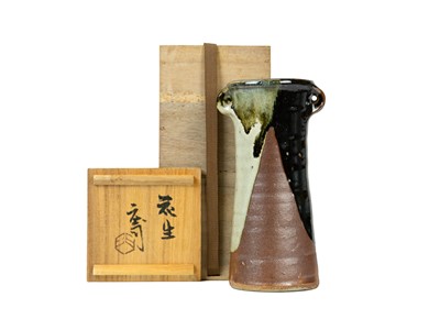 Lot 677 - Shoji HAMADA (1894-1978)