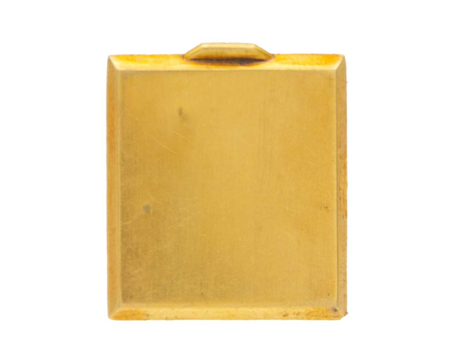 Lot 31 - An 18k hallmarked gold wristwatch case back.
