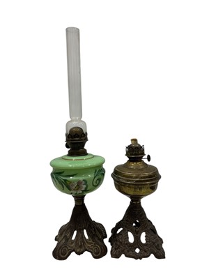 Lot 50 - A Victorian 'Lewtas' oil lamp, with a...