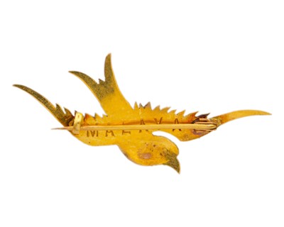 Lot 33 - A high-purity gold bird brooch.