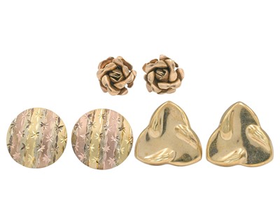 Lot 61 - A selection of three 9k stud earrings, one pair in the form of rose heads.