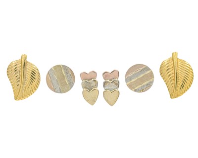 Lot 65 - Eight pairs of 9k stud earrings.