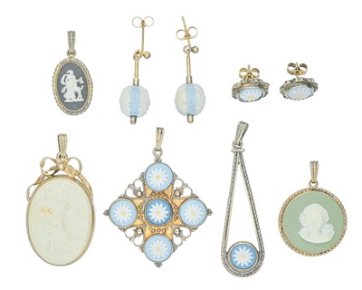 Lot 88 - A selection of silver mounted Wedgwood jasper-ware jewels.