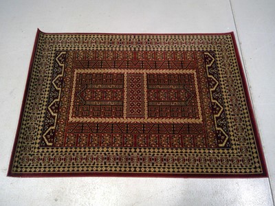 Lot 28 - A Nain Rug. The Size is 133cm by 190cm.