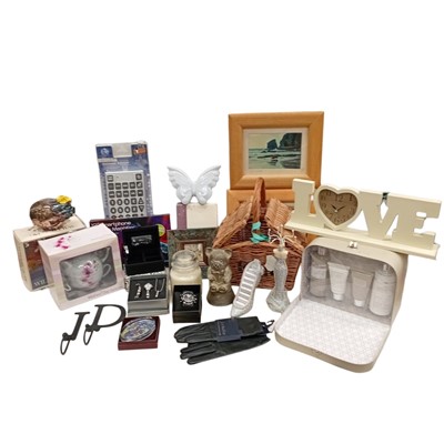 Lot 173 - An Eclectic mix, including a Jumbo Universal...