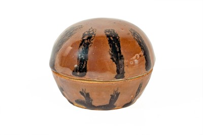 Lot 574 - Shoji HAMADA (1894-1978)