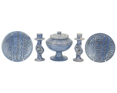 Lot 192 - Studio Pottery