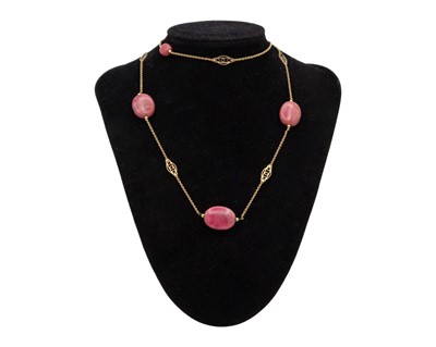 Lot 47 - A 9k rhodonite bead long necklace with matching pendant earrings.