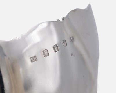 Lot 144 - An Irish silver bowl by Royal Irish Silver Co.